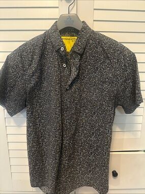 Casual Black Micro Floral Short-Sleeve Button-Down Shirt